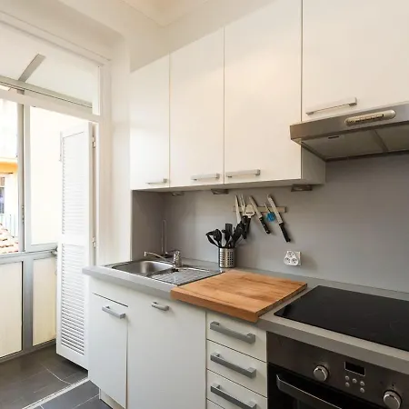 De 2 Chambres Avec Terrasse Amenagee Et Wifi A A 1 Km De La Plage